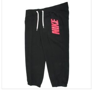 Nike Woman Sweat Pants Capri